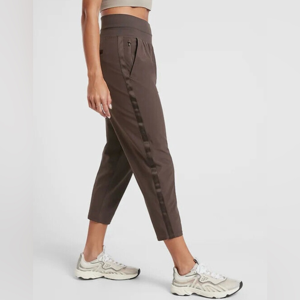 Athleta Nolita Slim Tapered Pant in Walnut Brown